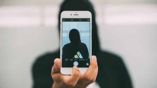 iphone hacker